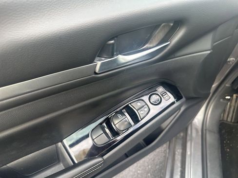 Used 2023 Nissan Altima 2.5 SV image 6