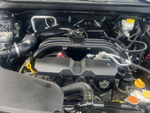 Used 2019 Subaru Outback 2.5i Limited AWD/4WD image 23