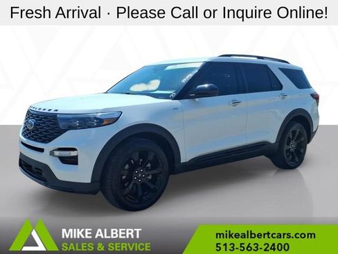 Used 2023 Ford Explorer ST-Line w/ Class IV Trailer Tow Package AWD/4WD image 3