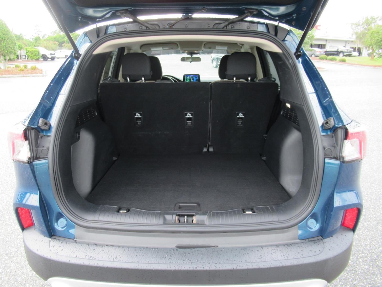 Used 2020 Ford Escape SE FWD image 34