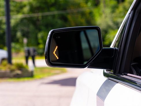 Used 2020 GMC Yukon Denali w/ Denali Ultimate Package image 13