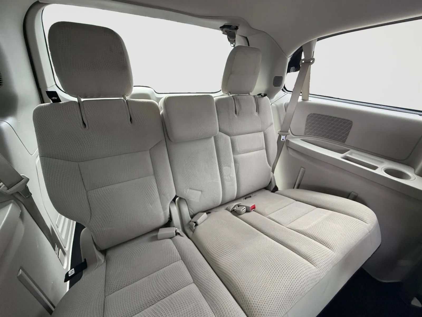 Used 2018 Dodge Grand Caravan SE w/ UConnect Hands-Free Group FWD image 20