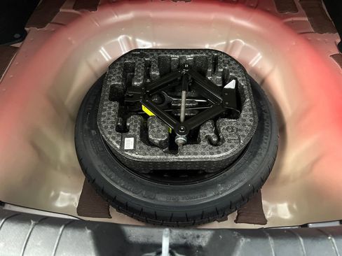 Used 2025 Kia K5 LXS image 30