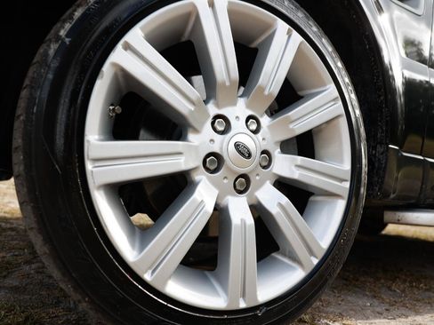 Used 2008 Land Rover Range Rover Sport HSE image 32