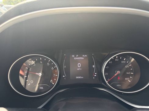 Used 2020 Jeep Compass Latitude w/ Cold Weather Group AWD/4WD image 17
