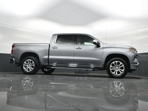 Certified 2025 Chevrolet Silverado 1500 LTZ AWD/4WD image 36