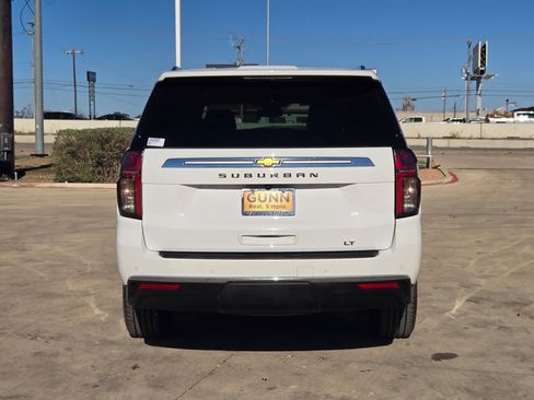 Certified 2023 Chevrolet Suburban LT image 4