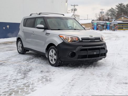Used 2018 Kia Soul image 12