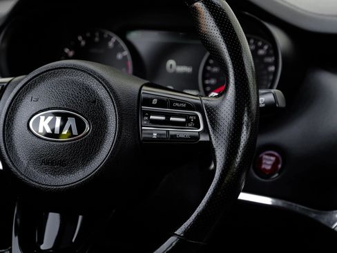 Used 2020 Kia Stinger GT2 image 26