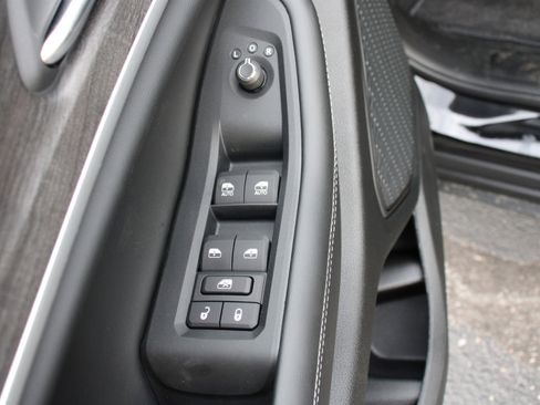 New 2025 Jeep Grand Cherokee L Limited w/ Black Appearance Package image 8