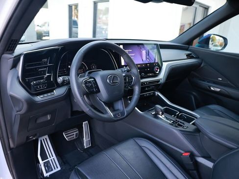 Used 2024 Lexus TX 500h AWD w/ Technology Package image 16