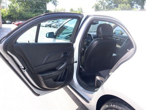Used 2015 Chevrolet Malibu LT FWD image 15