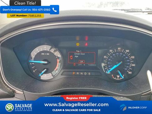 Used 2017 Ford Fusion SE image 12