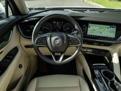 Used 2022 Buick Envision Essence w/ Technology Package I FWD image 18