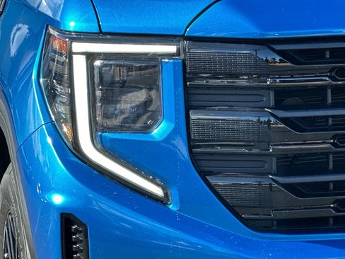 Used 2022 GMC Sierra 1500 Elevation image 42