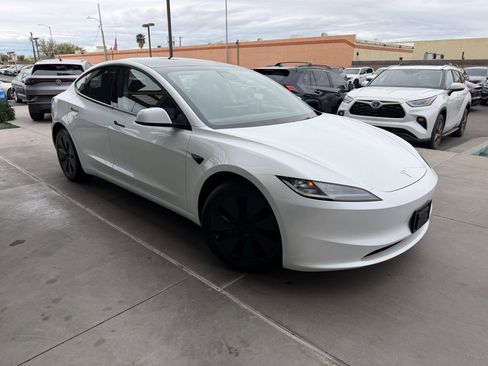 Used 2025 Tesla Model 3 Long Range image 6