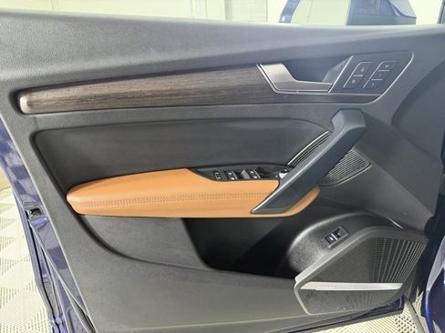 Certified 2025 Audi Q5 2.0T Premium Plus image 20