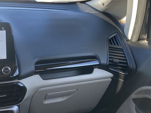 Used 2019 Ford EcoSport Titanium image 22