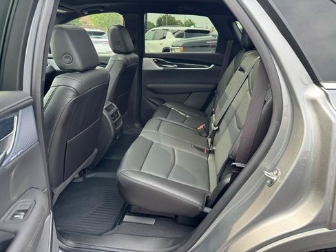 Used 2025 Cadillac XT5 Premium Luxury w/ LPO, Floor Liner Package AWD/4WD image 9