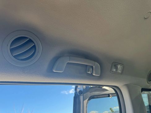 Used 2012 Toyota Sienna Limited image 70