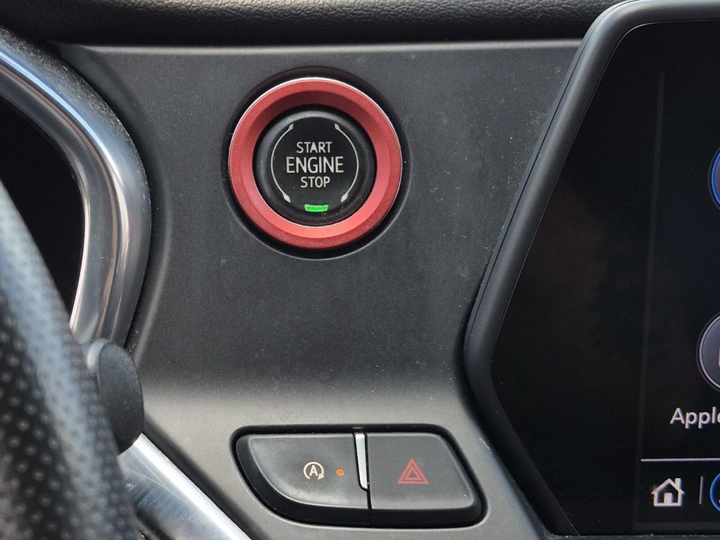 Used 2021 Chevrolet Blazer LT FWD image 27