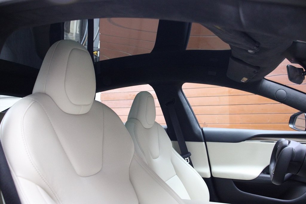 Used 2022 Tesla Model S AWD/4WD image 25