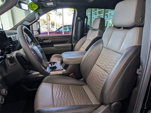 Used 2024 Chevrolet Silverado 2500 ZR2 image 8