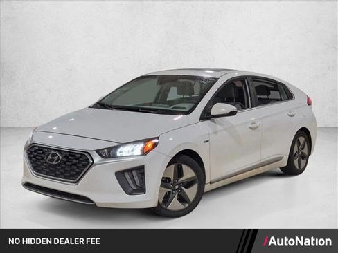 Used 2020 Hyundai Ioniq SEL FWD image 1