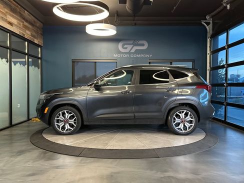 Used 2021 Kia Seltos S AWD/4WD image 6