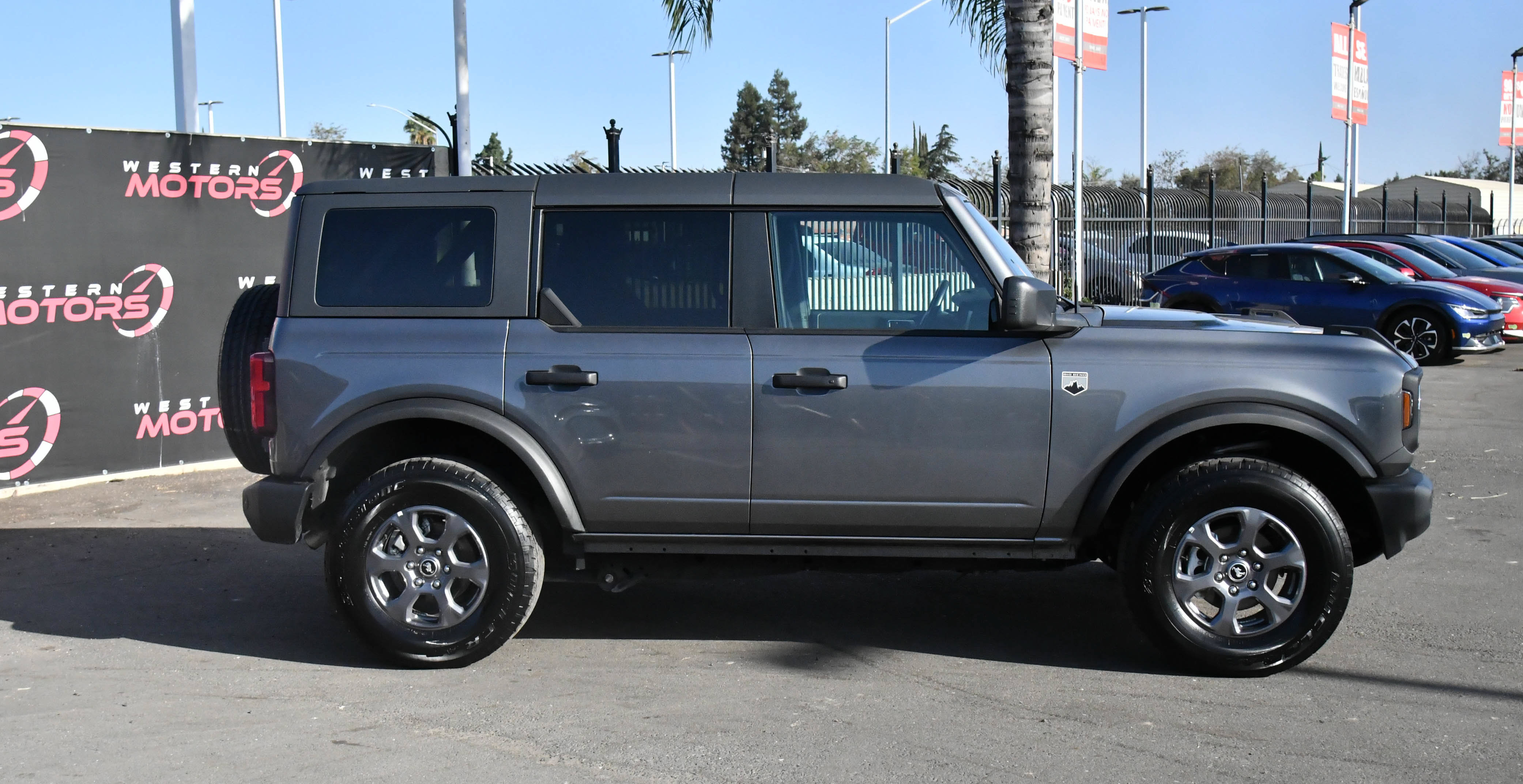 Used 2025 Ford Bronco Big Bend AWD/4WD image 9