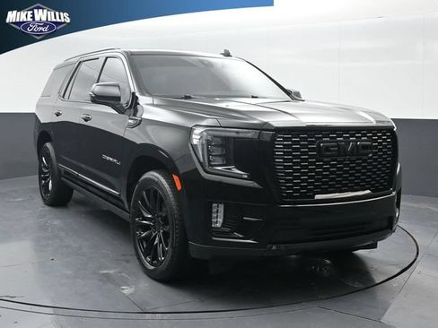 Used 2021 GMC Yukon Denali w/ Denali Premium Package RWD image 1