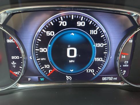 Used 2019 GMC Acadia Denali image 10