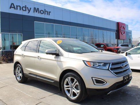 Used 2018 Ford Edge Titanium image 1