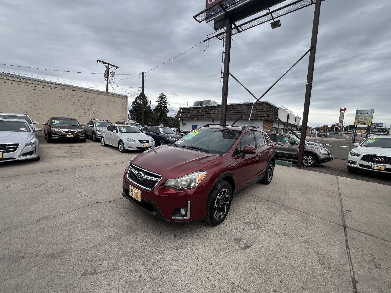Used 2016 Subaru Crosstrek 2.0i Limited w/ Popular Package #2 AWD/4WD image 1