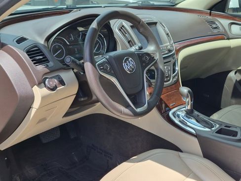 Used 2017 Buick Regal Premium FWD image 10
