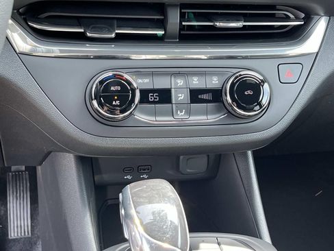 New 2026 Buick Envista Sport Touring FWD image 24