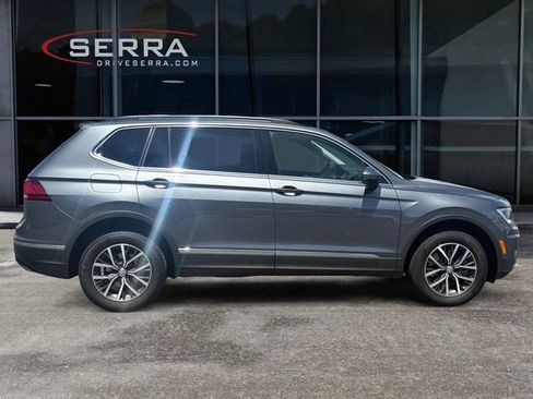 Used 2020 Volkswagen Tiguan SE FWD image 6
