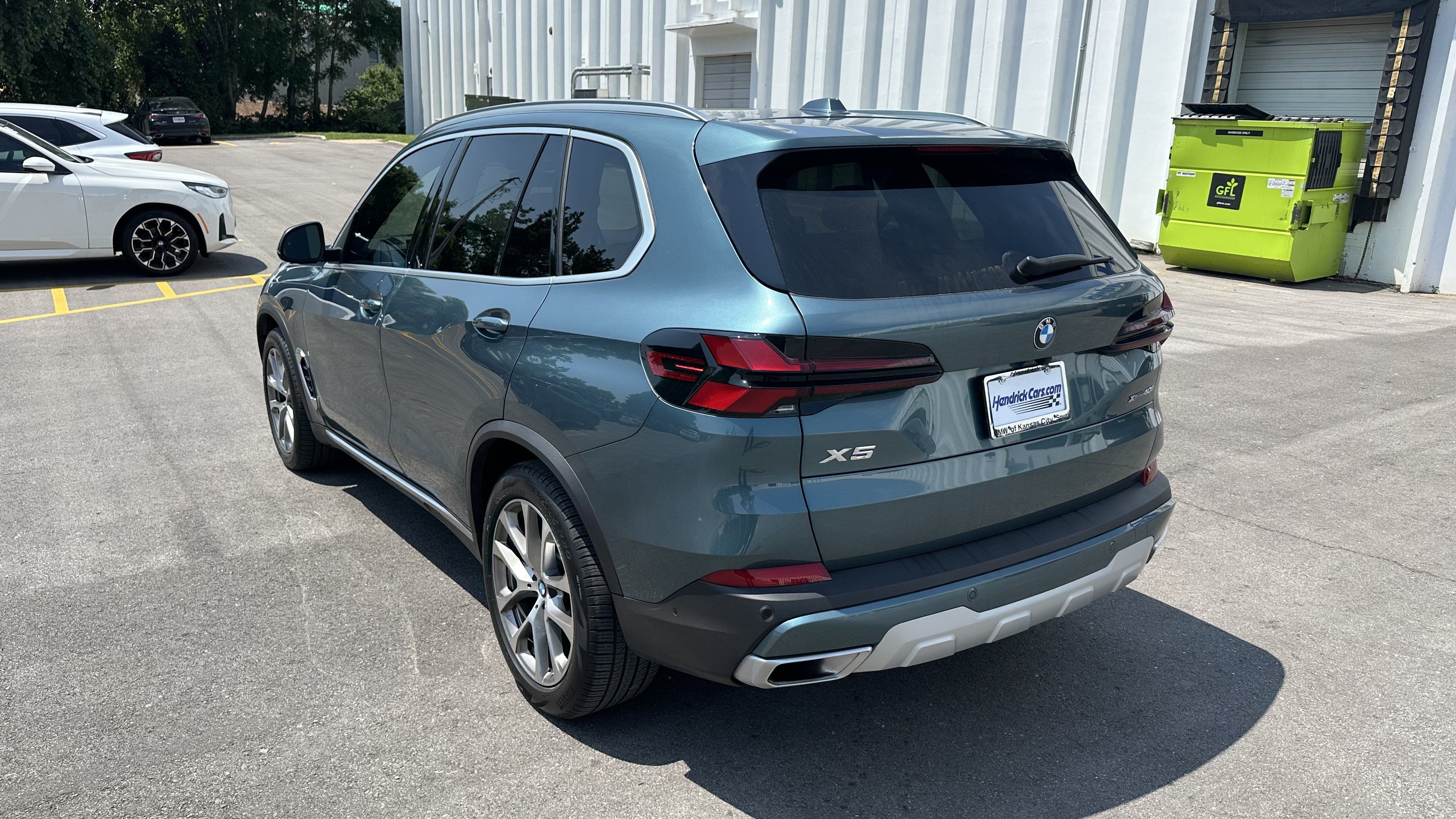 Certified 2024 BMW X5 xDrive40i w/ Premium Package AWD/4WD image 8