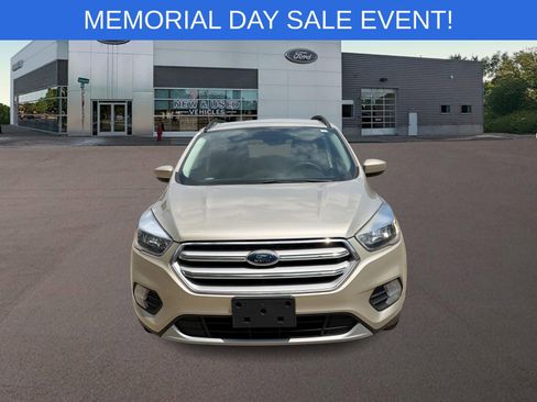 Used 2018 Ford Escape SE AWD/4WD image 3