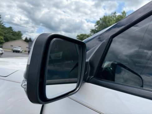 Used 2016 Ford Explorer Limited w/ Equipment Group 301A FWD image 25