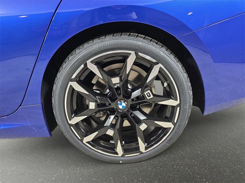 New 2026 BMW 330i xDrive 330i xDrive w/ M Sport Package image 34