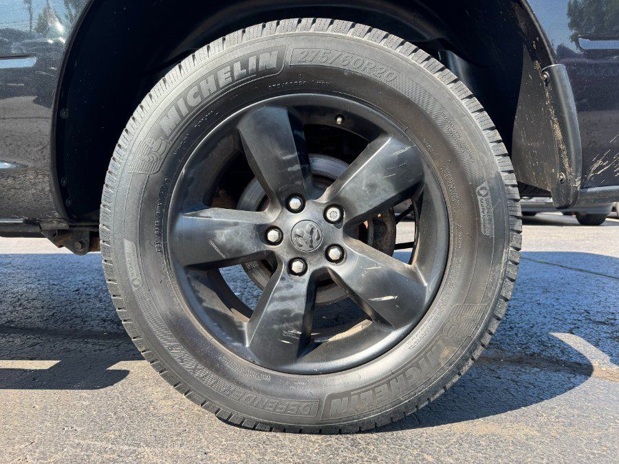 Used 2019 RAM 1500 ST w/ SXT Appearance Group AWD/4WD image 12