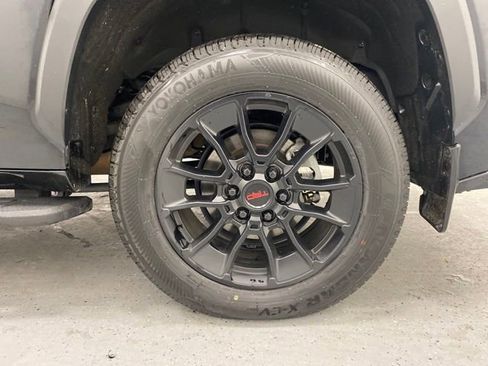 Used 2024 Toyota Sequoia Limited image 11