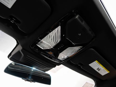Used 2025 BMW X6 xDrive40i AWD/4WD image 48