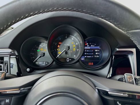 Certified 2024 Porsche Macan AWD/4WD image 13
