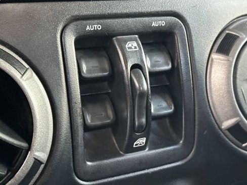 Used 2015 Jeep Wrangler Unlimited Sport w/ Quick Order Package 24S AWD/4WD image 14