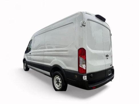 Used 2018 Ford Transit 150 148 Medium Roof RWD image 3