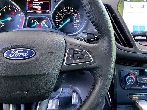 Used 2017 Ford Escape Titanium FWD image 12