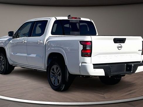 New 2026 Nissan Frontier SV w/ SV Convenience Package AWD/4WD image 3