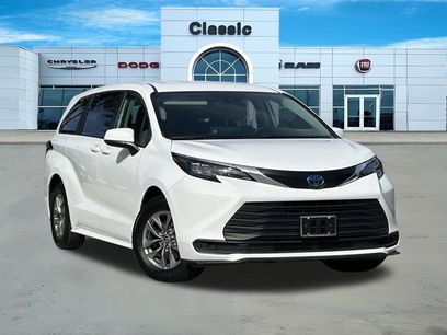 Used 2024 Toyota Sienna LE